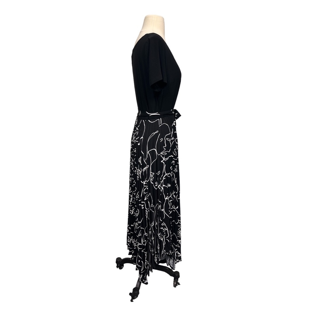 Black And White Floral Joseph Ribkoff Accordion Pleat maxi Dress - Picture 2 of 9